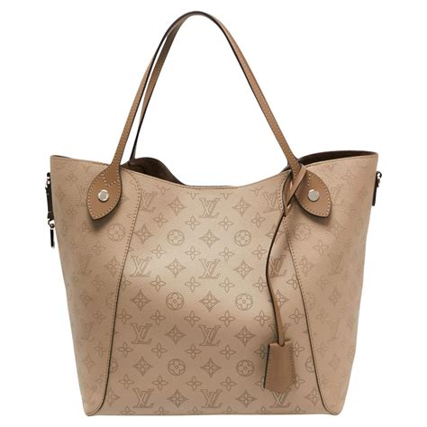 louis vuitton hina mm|LOUIS VUITTON Mahina Hina MM Galet 1425756 .